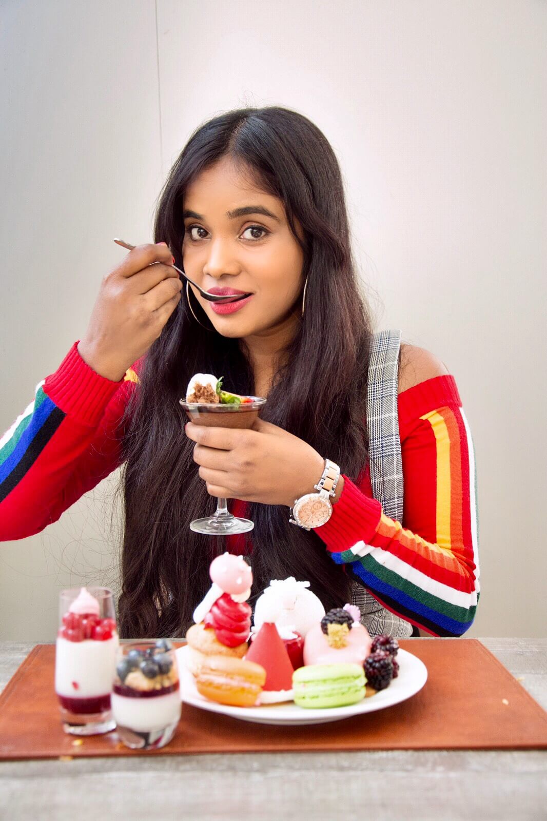 girl eating cakes